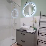 Youhosty - Modern Portello *